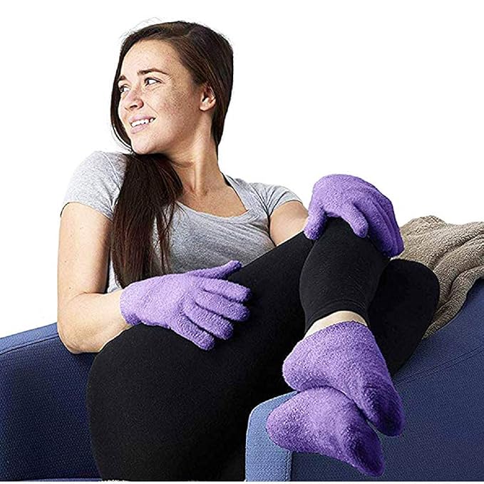 NatraCure Moisturizing Gel Socks - (Helps Dry Feet, Cracked Heels, Dry Heels, Rough Calluses, Cuticles, Dead Skin, Use with Your Favorite Lotions, Creams or Spa Pedicure) - Color: Lavender