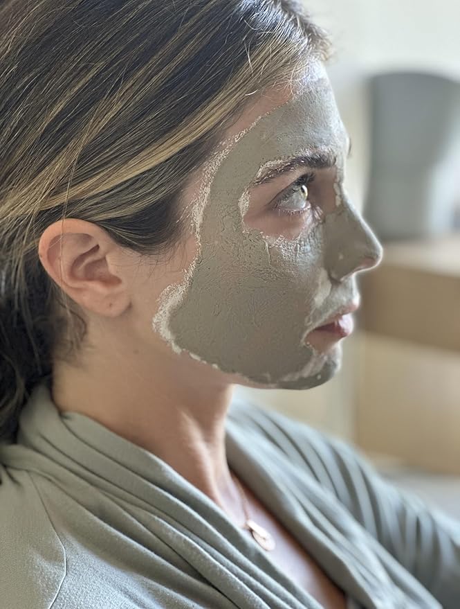 Face Mask - Pore Reducer - Detoxifying & Cleansing Clay Mask - 100% Organic - Spa Quality