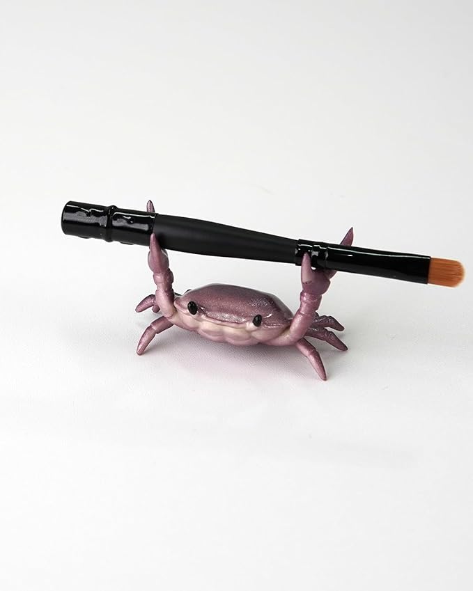 Crab pen holder for desk