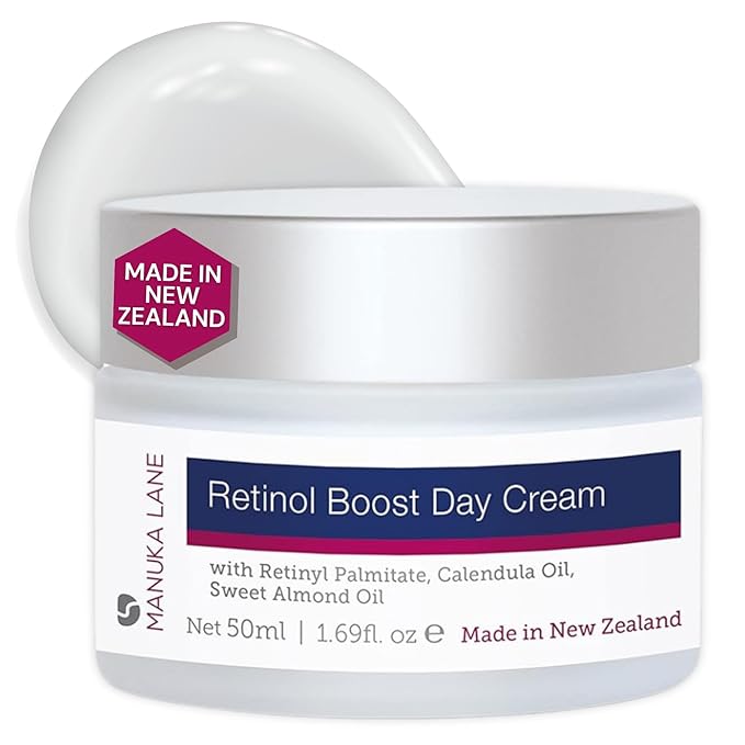 Retinol Boost Day Cream for Face and Neck with Kawakawa Leaf Extract, Calendula Oil & Sweet Almond Oil | Plant Based Formula | Carefully formulated to keep your skin young and healthy!