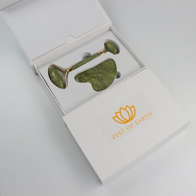 Jade Roller and Gua Sha Set, Green Jade, 7 x 4.7 x 1.4 Inch