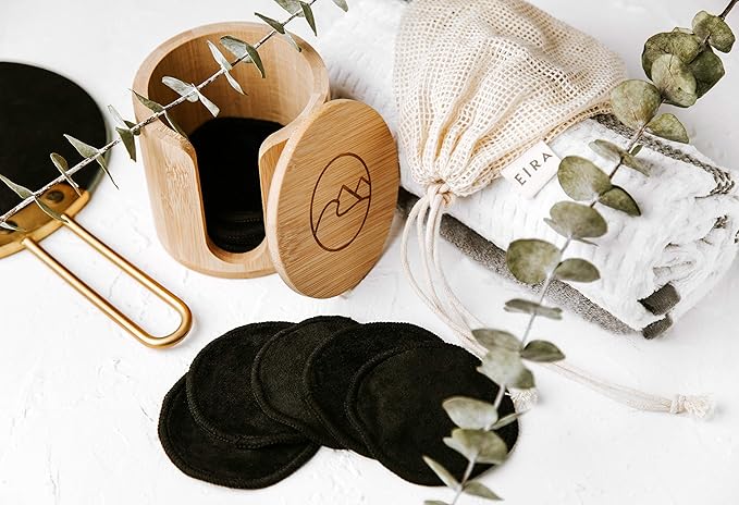 Eira's reusable makeup remover pads