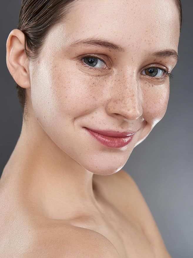 The Botanist Cucumber Herbal Eye Gel, 2 oz Amber Glass Jar